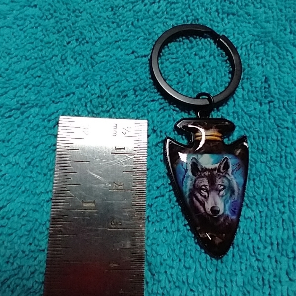 Black blue grey wolf keychain arrowhead jewelry - Picture 2 of 3